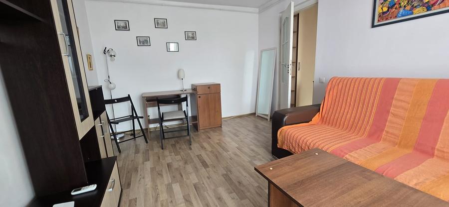 Apartament cu 2 camere decomandat în Arcul de Triumf