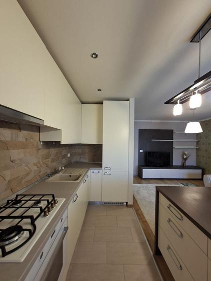 Apartament cu 3 camere decomandat, mobilat în Braytim
