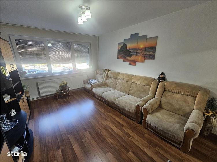 Apartament cu 2 camere decomandat în Calea Caransebeșului
