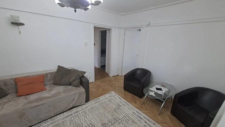 Apartament cu 3 camere semidecomandat în Ultracentral