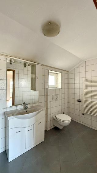 Apartament cu 4 camere decomandat, mobilat în Girocului