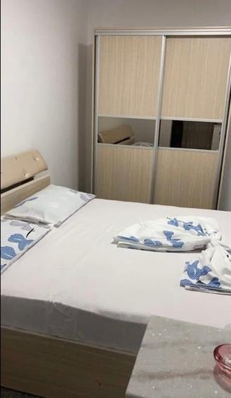 Apartament cu 3 camere decomandat, mobilat în Central