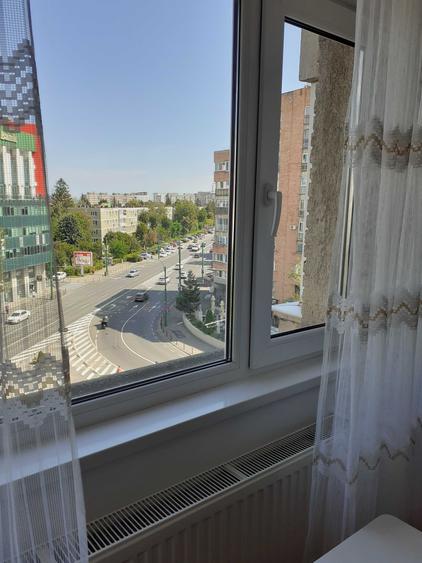 Apartament cu 2 camere nedecomandat în Centrul Civic