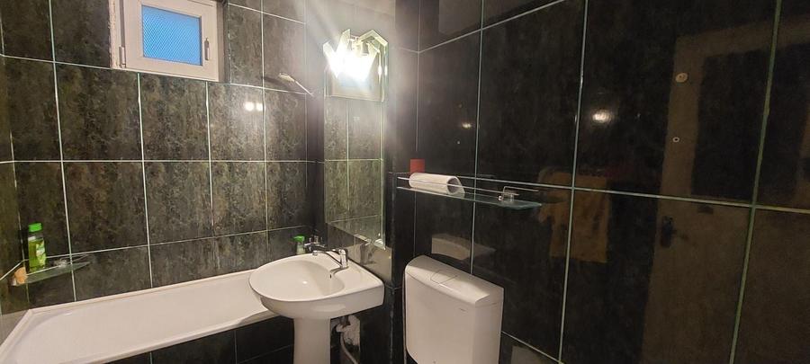 Apartament cu 3 camere decomandat în Dâmbu Pietros