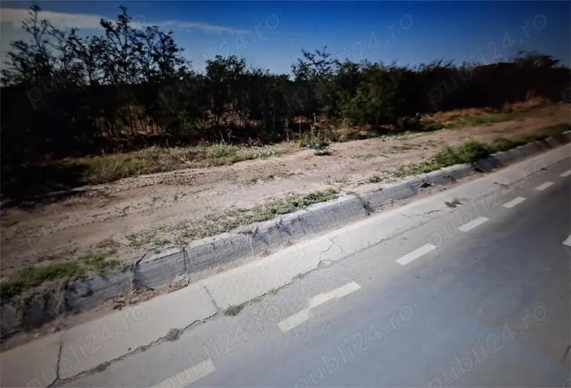 Teren de 3500 mp, în Central
