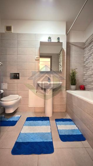 Apartament cu 2 camere decomandat în Noua