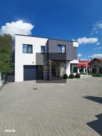 Casă cu 4 camere cu Teren 730 Mp în Corunca