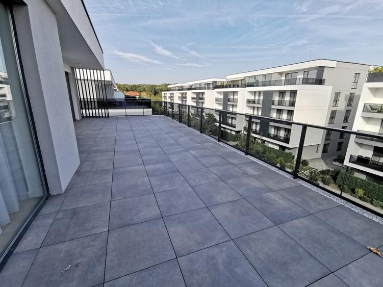 Penthouse 4 camere Residence5, parcare subterana, curte interioara, comision 0 - 10
