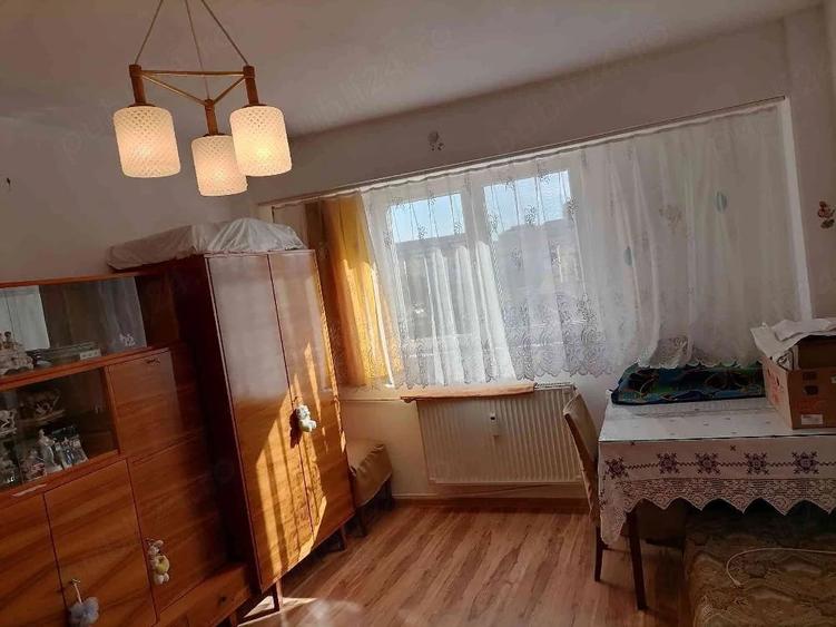 Apartament cu 2 camere decomandat în Nufărul