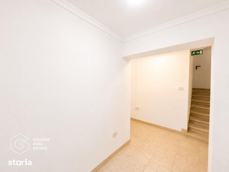 Spațiu comercial, de 200 mp, în Boul Roșu