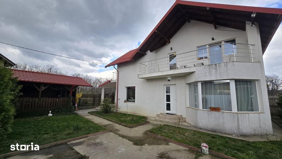 Casă cu 3 camere cu Teren 301 Mp în Moșoaia