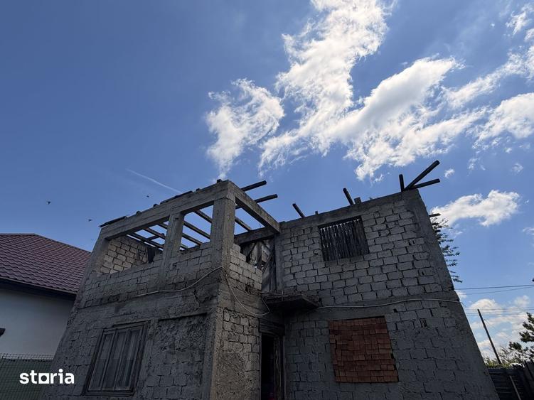 Casă cu 4 camere cu Teren 468 Mp în Mărăcineni