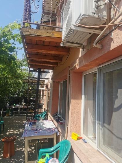 Casă individuală cu 4 camere cu Teren 504 Mp în Central