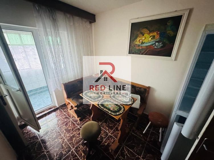 Apartament cu 3 camere decomandat în Aluniș