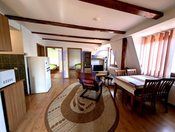 Apartament cu 3 camere decomandat, mobilat în Calea Dumbrăvii