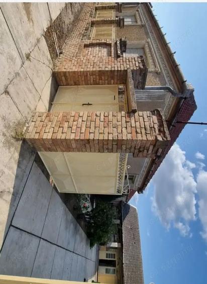 Casă cu 4 camere în Șimand