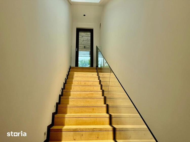 Refined Luxury Residence | Exclusive Villa with Private Spa - 12