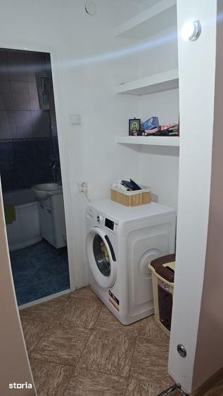 Apartament cu 3 camere în Micro 17