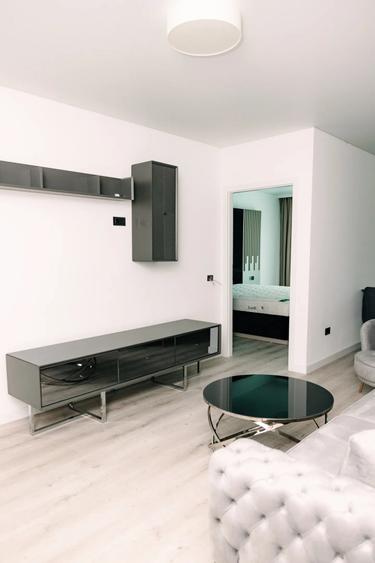 Apartament cu 2 camere semidecomandat, mobilat în Zorilor