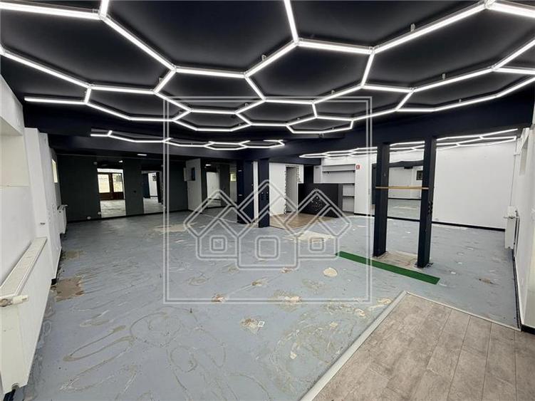 Spațiu comercial, de 92 mp, în Calea Dumbrăvii