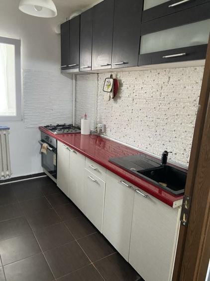 Apartament cu 2 camere semidecomandat în Fizicienilor