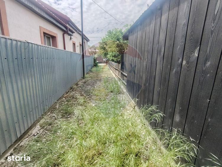 Casă cu 3 camere cu Teren 1326 Mp în Central