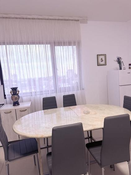 Apartament cu 2 camere decomandat în Faleza Nord