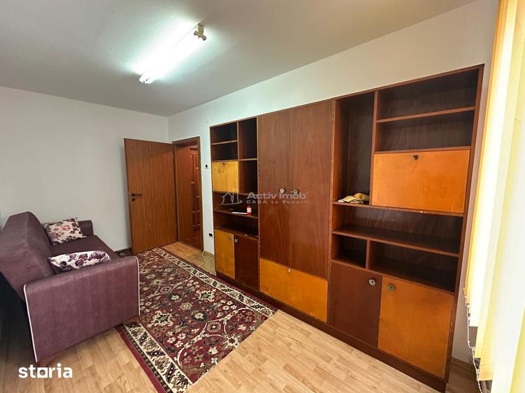 Apartament cu 3 camere semidecomandat în Luncă
