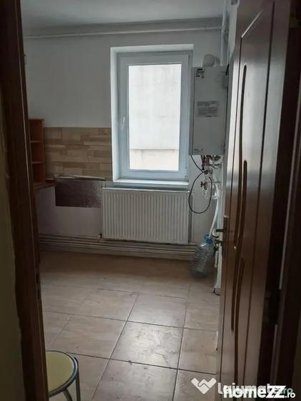 Apartament cu 3 camere decomandat în Peninsula