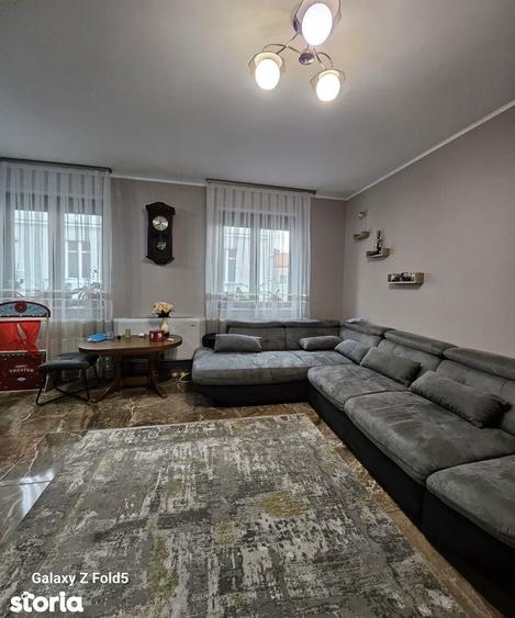 Casa independenta intr-o curte comuna , Oradea (Podul Centenarului) - 18