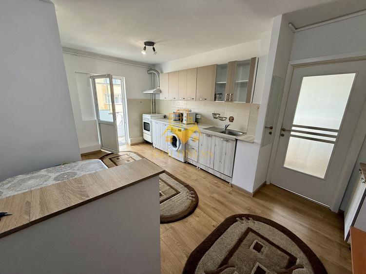 Apartament cu 2 camere decomandat în Zorilor