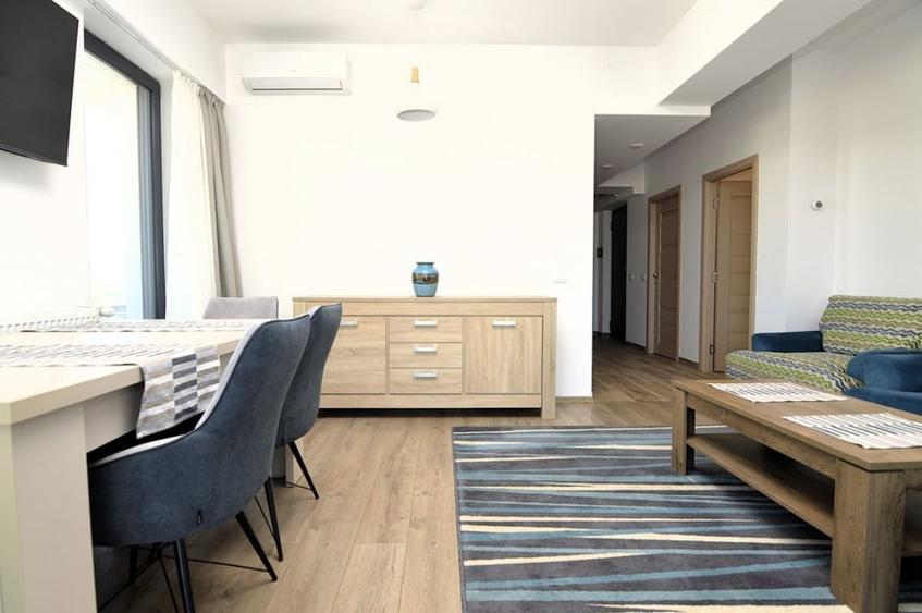 Apartament cu 4 camere decomandat, mobilat în Unirii