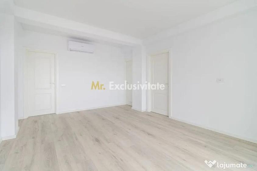 Apartament cu 5 camere semidecomandat în 1 Decembrie