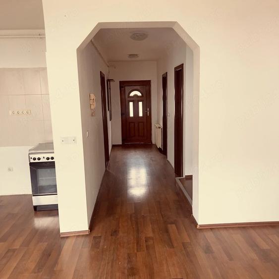 Casă cu 4 camere cu Teren 176 Mp în Șelimbăr