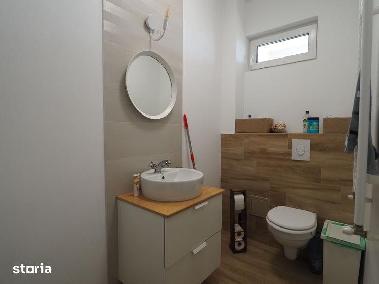 Casă cu 5 camere cu Teren 362 Mp în Mogoșoaia