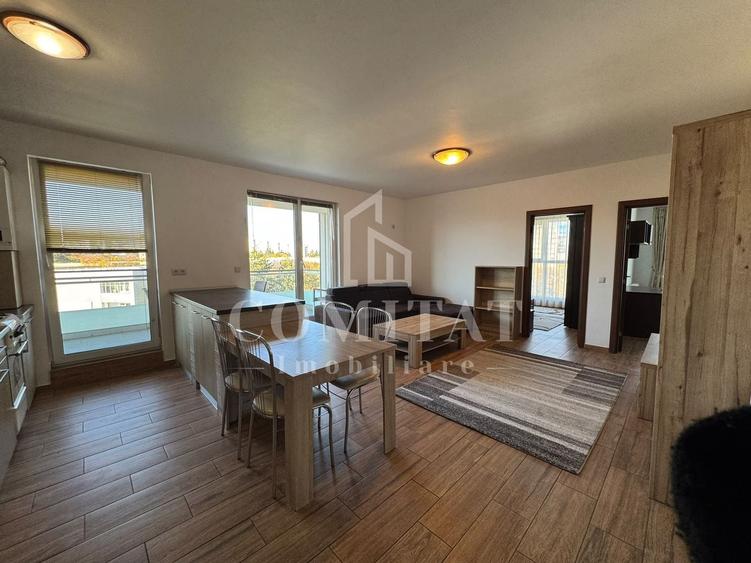 Apartament cu 3 camere semidecomandat, mobilat în Gheorgheni