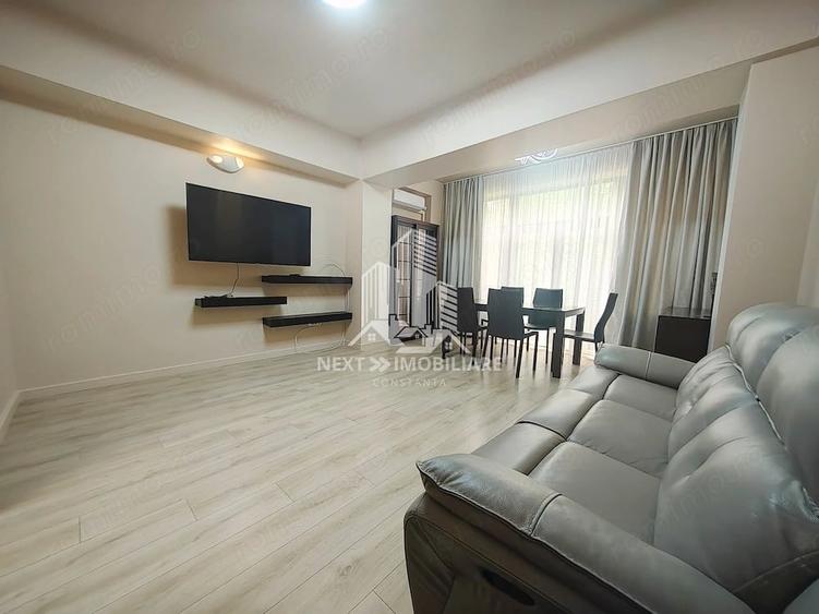 Apartament cu 4 camere decomandat în Central