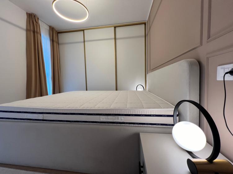 Apartament cu 2 camere semidecomandat, mobilat în Iancu Nicolae