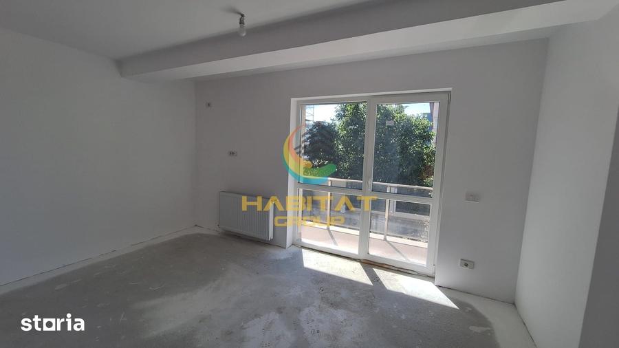 Apartament cu 4 camere semidecomandat în Central