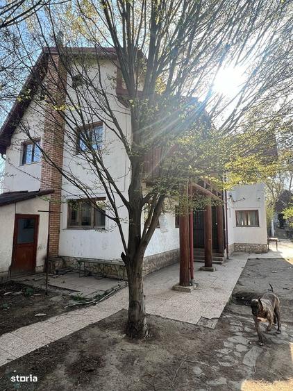 Casă cu 4 camere cu Teren 1000 Mp în Chichiș