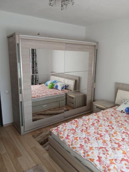 Inchiriez apartament 2 camere - 4