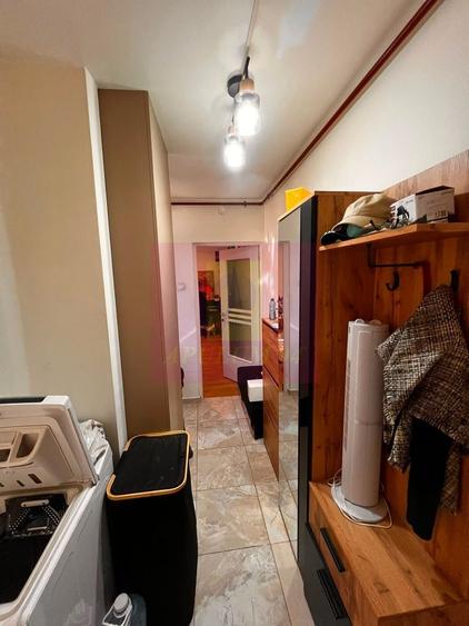 Apartament cu 2 camere semidecomandat în Eroii Revoluției