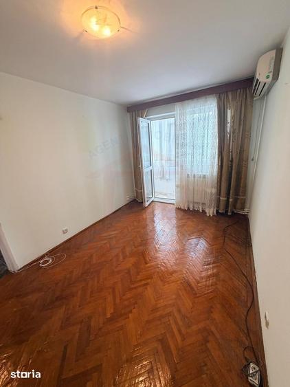Apartament cu 4 camere în Micro 13