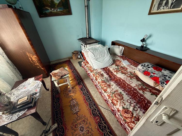 Casă cu 3 camere cu Teren 2200 Mp în Cruceni
