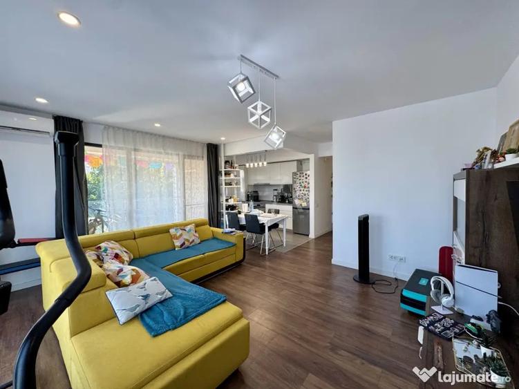 Apartament cu 3 camere decomandat în Banu Manta