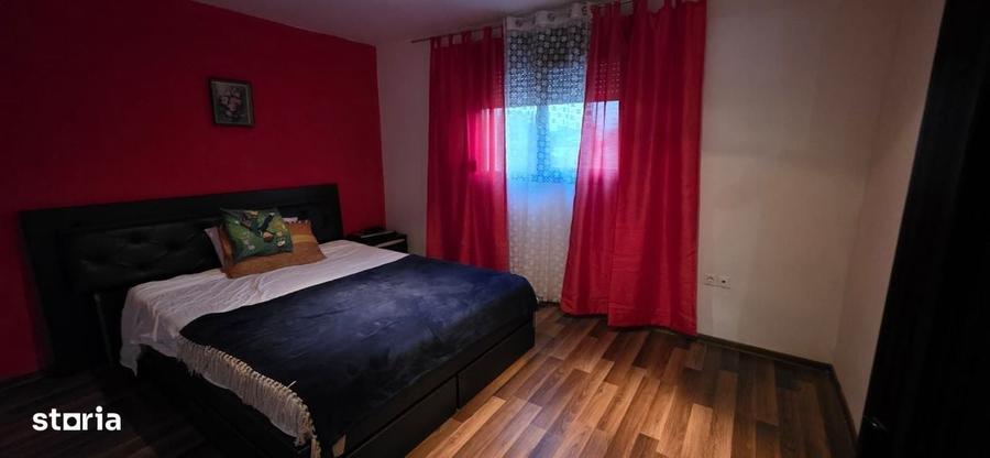 Casă cu 4 camere în Prăjești