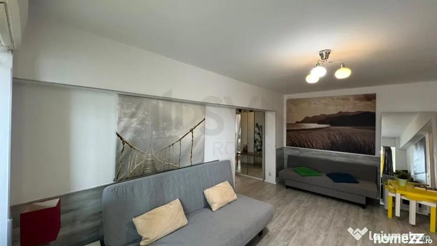 Apartament cu 3 camere semidecomandat în Ștefan cel Mare