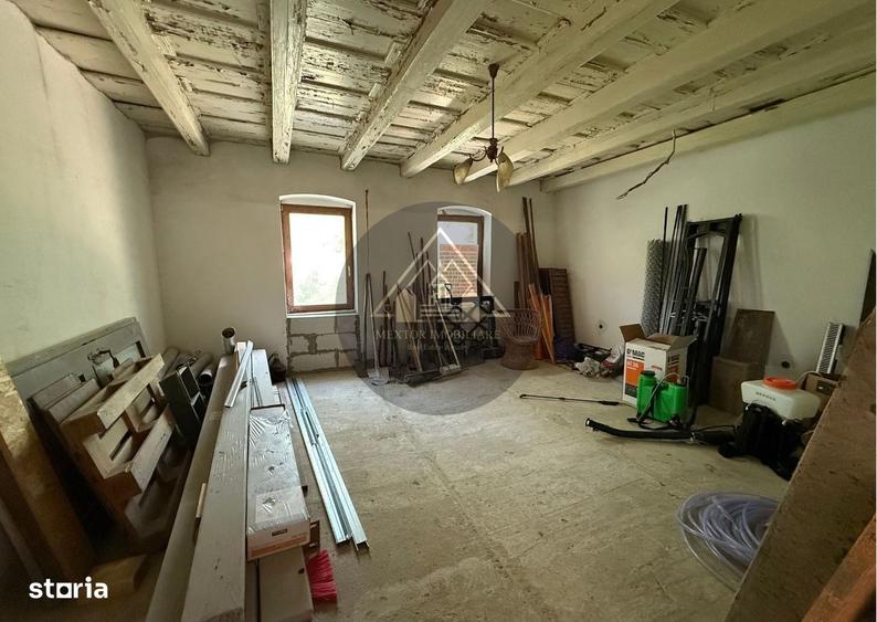 Casă cu 4 camere cu Teren 2500 Mp în Ațel