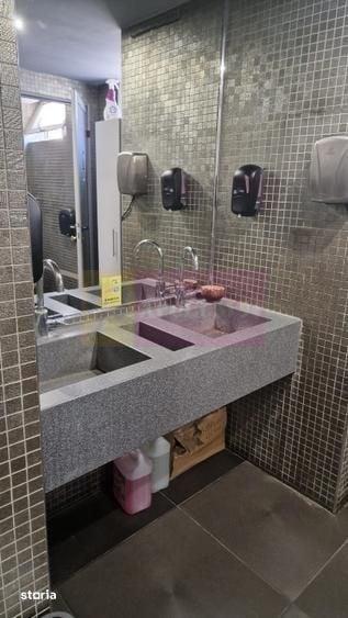 Spațiu comercial, de 228 mp, în Decebal