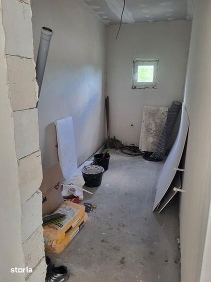 Casă cu 3 camere cu Teren 90 Mp în Lumina